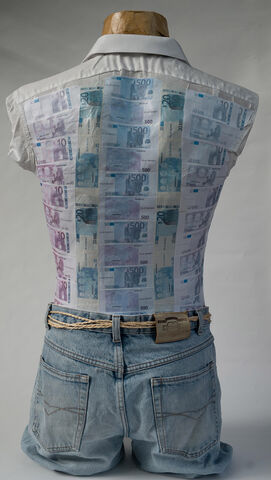 Torso Schein und Sein Ruecken web